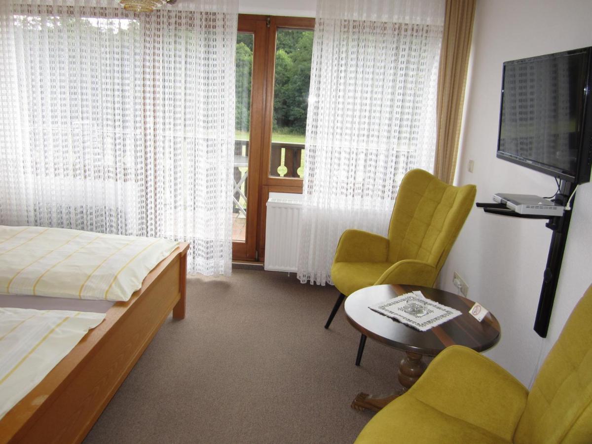 Pension-Gaestehaus Waldhof Winterberg Esterno foto